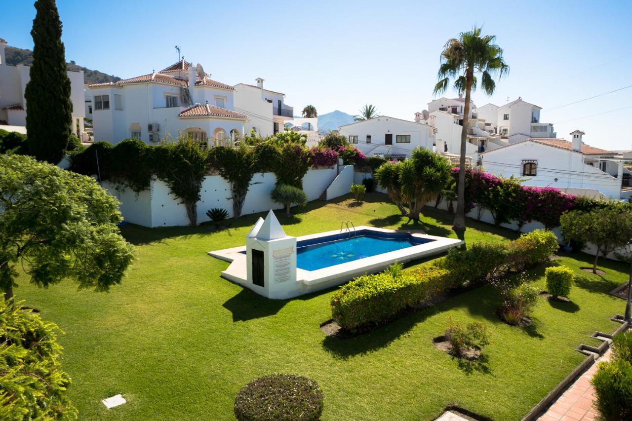Urb. Alhambra 3 Villa Nerja Eksteriør billede